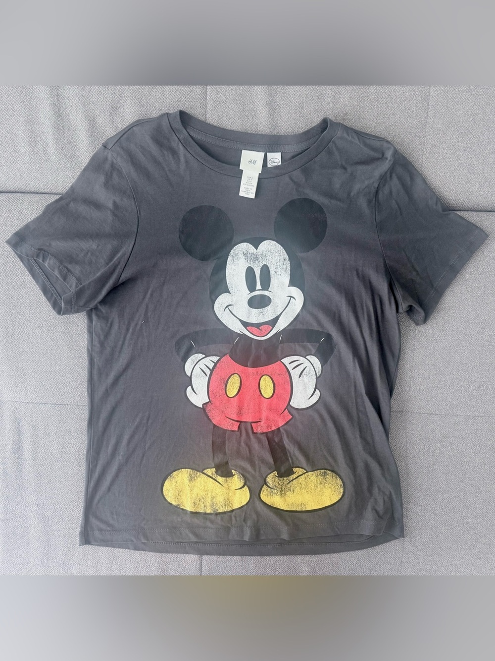 H&M Disney Mickey Mouse Graphic T-Shirt Gray Short Sleeve Women’s Size S
